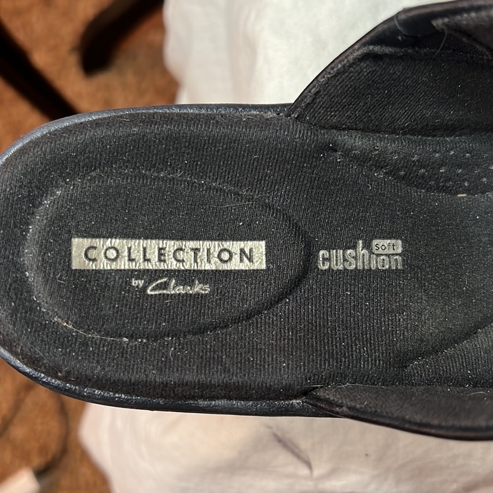 CLARKS BLACK LEATHER CLOGS - Picture 6 of 9